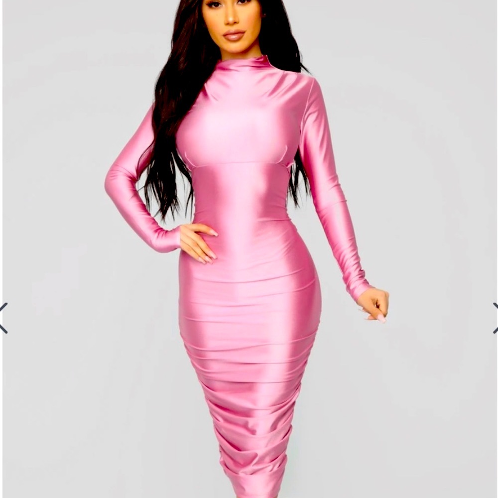 Get all the attention in this form fitting sexy Fashion Nova piece